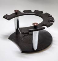 Подставка под бутылку и бокалы в форме подковы 