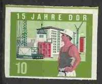 (1964-072) Марка Германия (ГДР) "Строитель"    ГДР 15 лет III O