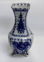 Фарфоровая ваза "Ажурная", гжель, высота 22 см.