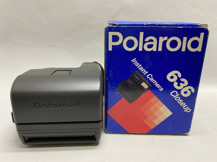 Фотоаппарат плёночный Polaroid 636 Closeup  .  (сост. отл)