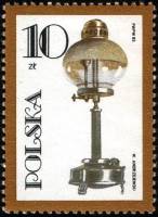 (1982-013) Марка Польша "Масляная лампа"    100 лет со дня смерти Игнация Лукасевича III Θ