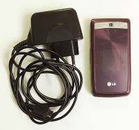 Телефон мобильный LG KF300, в комплекте зарядное устр-во., рабочий(сост. на фото)