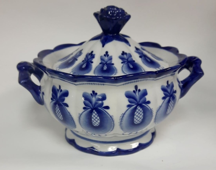 Конфетница, фарфор , гжель