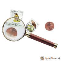 Лупа LU-11, увеличение 3. с позолоченной рамкой и рукояткой из дерева Производство Leuchtturm