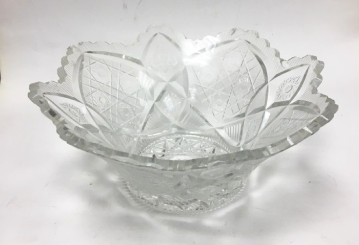 Салатник, фруктовница "Хризантема" хрусталь (сост. на фото)