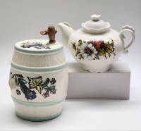 Чайник заварочный и бочонок сувенирный фарфор