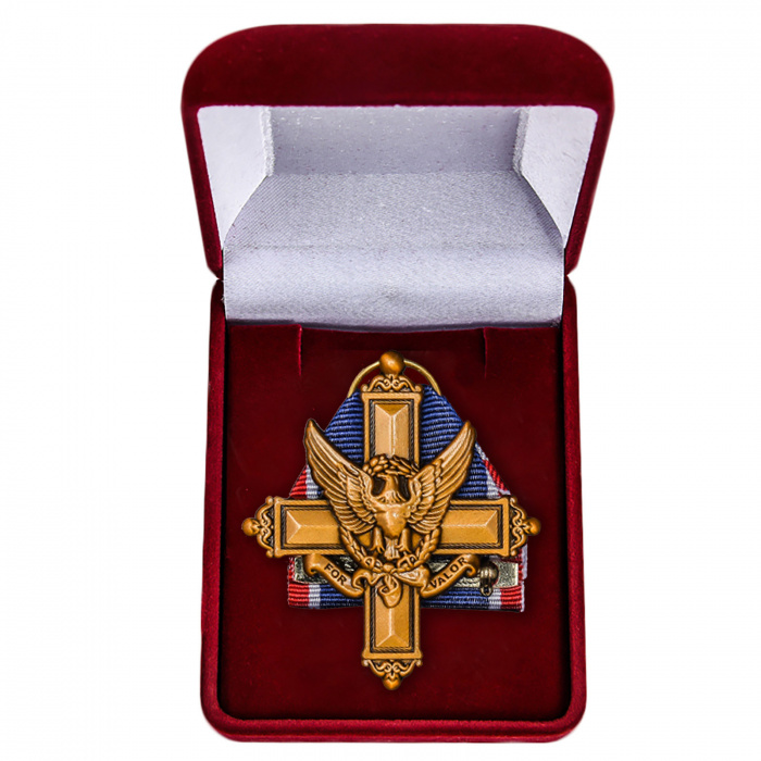 Копия: Медаль  &quot;Американский латунный Крест За выдающиеся заслуги&quot;  в бархатном футляре