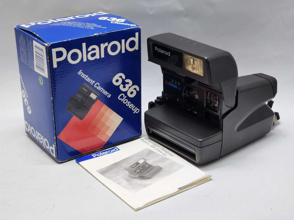 Фотоаппарат плёночный Polaroid 636 Closeup  .  (сост. отл)